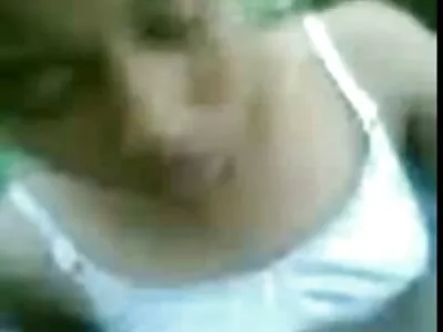 വളഞ്ഞ സുന്ദരിയും റെഡ്ഹെഡും ഹങ്കി ഡ്യൂഡ് വഴി തെറ്റി