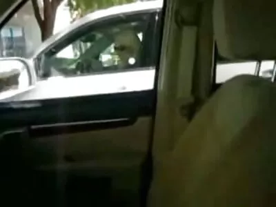 കൗമാരക്കാരിയായ അശ്ലീല മോഡൽ അവളുടെ ശരീരം കാണിക്കുകയും നന്നായി സ്ക്രൂ ചെയ്യുകയും ചെയ്യുന്നു